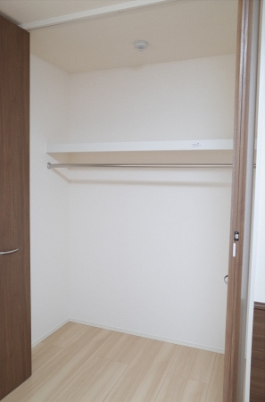 トレモンテの収納|クローゼット２か所