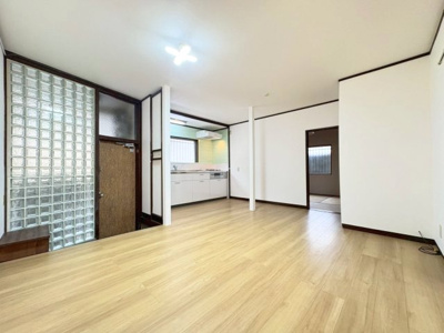 【居間・リビング】 | 箕面市箕面3丁目貸家