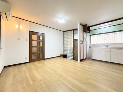 【居間・リビング】 | 箕面市箕面3丁目貸家