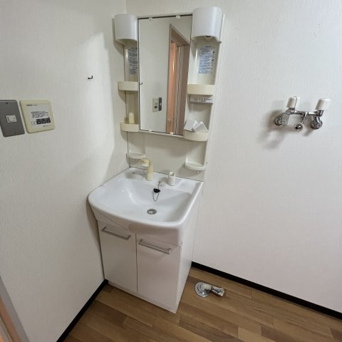 シルク２１若草の洗面所