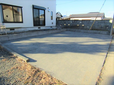【駐車場】 | 中古戸建　南アルプス市江原 | 駐車場があります