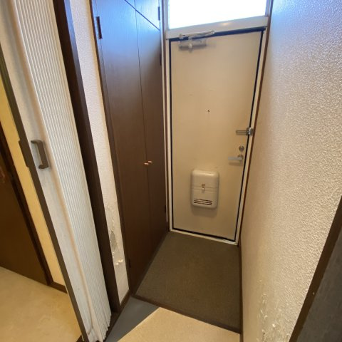 ＴＫハイツＣの玄関