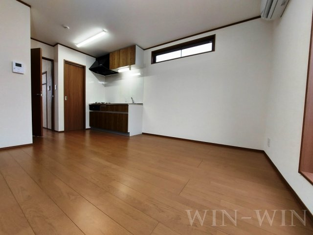 パティオ王ヶ崎の居間・リビング