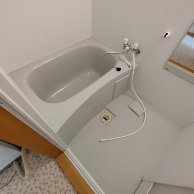 コーポ風見鶏の浴室