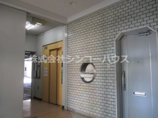 【その他共用部分】 | エレベーターもありますよ。