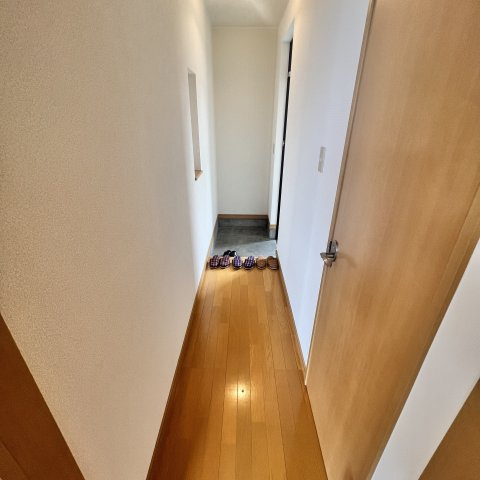 ハイツ夕陽ヶ丘の玄関