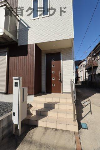 ネオ君塚戸建Ｂ棟のエントランス|エントランスです