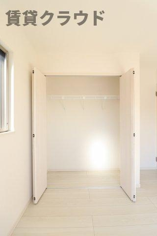 ネオ君塚戸建Ｂ棟の居間・リビング|ゆったり過ごせるリビングです