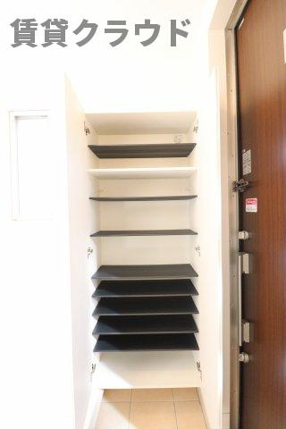 ネオ君塚戸建Ｂ棟の収納|こまごまとしたものを収納できそうですね