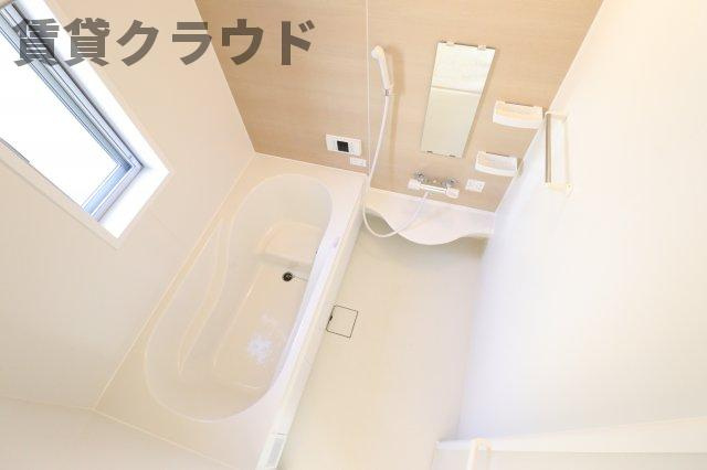 ネオ君塚戸建Ｂ棟の浴室|日々の疲れを癒すお風呂付です
