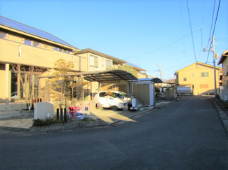 【前面道路含む現地写真】 | 前面道路含む現地写真です