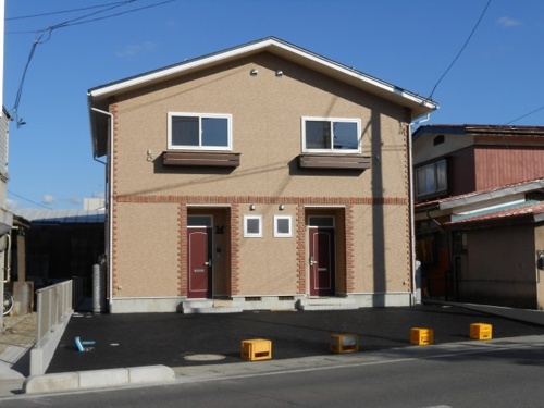 apartment 大字高屋字西浦