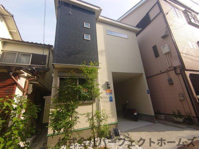 仁和寺町中古戸建の外観|おしゃれな外観です