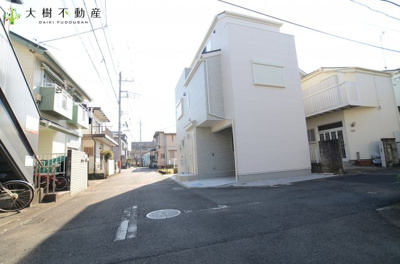 【前面道路含む現地写真】 | 海老名市国分北２丁目　新築戸建て 全1棟　【仲介手数料無料】 | 海老名市を中心に地域密着で営業♪不動産のことなら「大樹不動産」へ