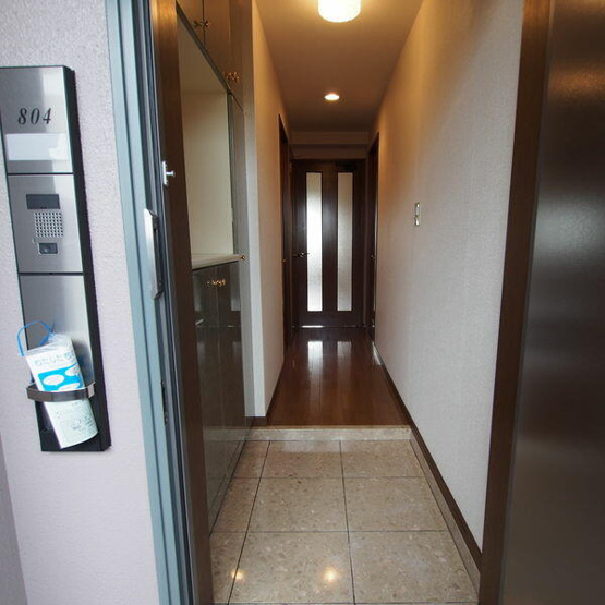 【玄関】 | ダイアパレス赤坂けやき通り | シンプルで使いやすい玄関です