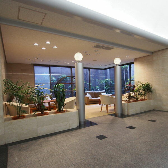 【ロビー】 | ダイアパレス赤坂けやき通り | ゆとりのあるロビーです