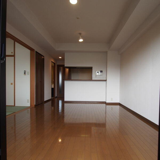 【居間・リビング】 | ダイアパレス赤坂けやき通り | リビングです