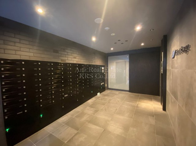 【その他共用部分】 | ファーストステージ江戸堀パークサイド | 大切な荷物の受け取りに便利な宅配ボックス設置！