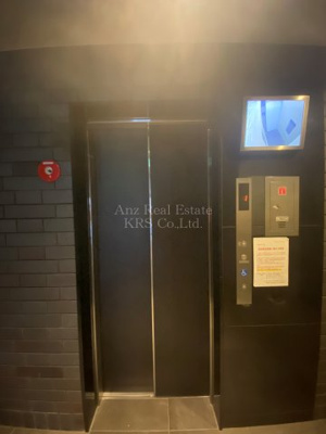 【その他共用部分】 | ファーストステージ江戸堀パークサイド | エレベーターは防犯カメラが付いているので、安心です♪