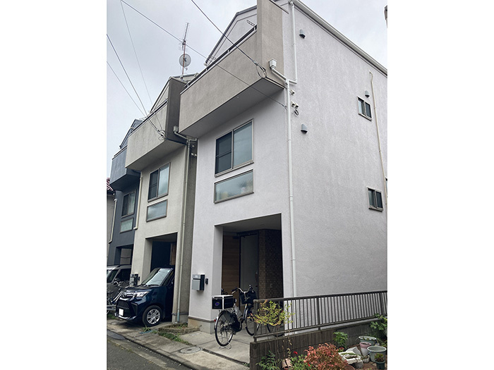 中古戸建（川崎市幸区小向西町2丁目）の外観|新築戸建　JR南武線「矢向」駅 徒歩20分　2SLDK　2023年2月リフォーム完了予定　小中学校徒歩10分圏内　スーパー徒歩6分　駐車スペース   閑静な住宅街