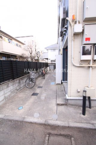 レオネクストことぶきのエントランス