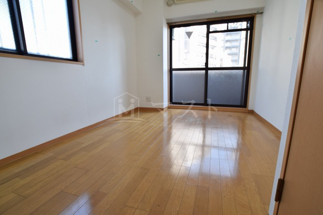 ジュネーゼ梅田北プラウディアの内装|※中部屋は小窓が無しです