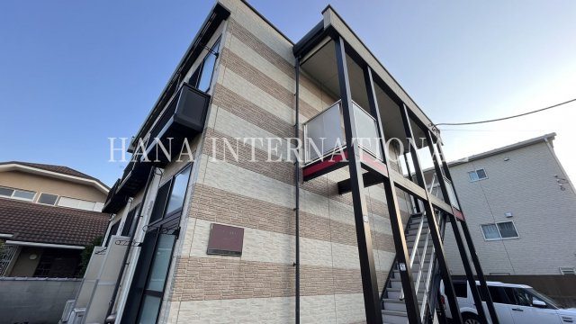 レオパレス光町の外観