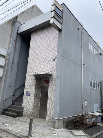 米子市朝日町　森山ビル2階テナントの外観