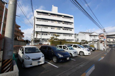 【駐車場】 | メゾンブランシュ1号館