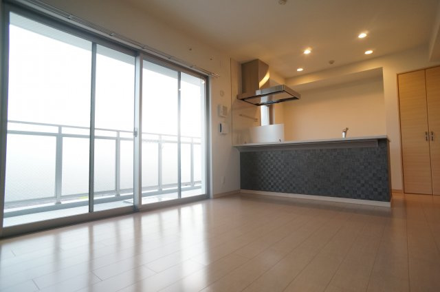 ピュールラルゴの居間・リビング