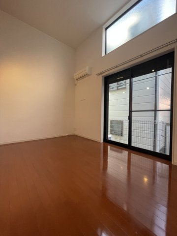 【内装】 | Green Stage | Green Stage