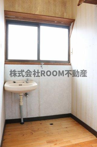 中原貸家の洗面所