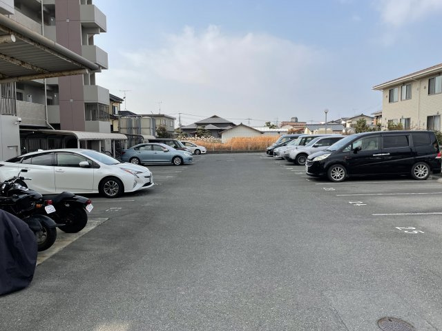 セントパール瀬高駅前（リフォーム）の駐車場