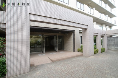 【エントランス】 | サーパス海老名4階　3ＬＤＫ　リフォーム済み【仲介手数料0円】