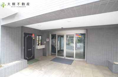 【エントランス】 | 『ペット飼育可』グリーンコート海老名12階　3ＬＤＫ　リフォーム済み【仲介手数料0円】