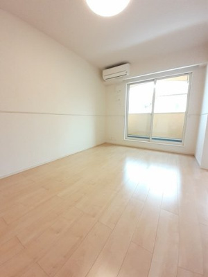 【居間・リビング】 | リアンＡ | ゆったりとした居間です