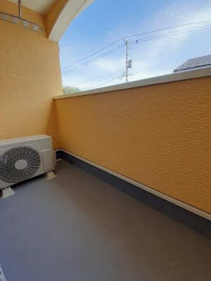【バルコニー】 | リアンＡ | 外からの目が気にならないバルコニーで洗濯物が干せます