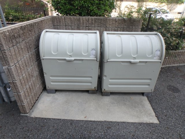 【その他共用部分】 | ラ・フォンテ甲東園 | ゴミステーションです