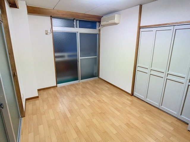 サンテラスアイの洋室