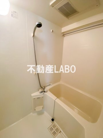 アスティナ弁天町の浴室