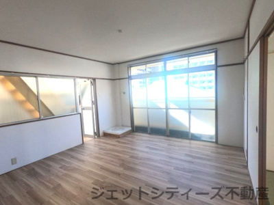 【洋室】 | コインランドリー38長柄中ビル