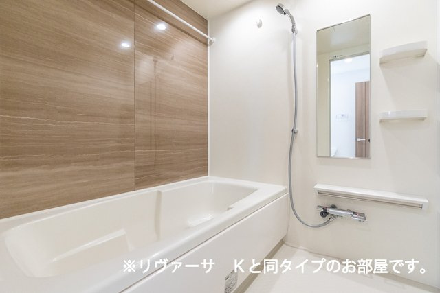 Ａｌｉｖｉｏ・ｃａｓａ　Ⅱの浴室|きれいなお風呂です