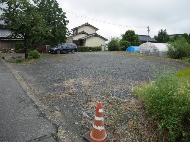 勝田郡奈義町広岡　売土地164坪の外観