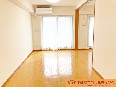 リーガル神戸海岸通の外観|南東向き