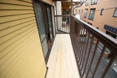 【バルコニー】 | 二葉町4丁目貸家