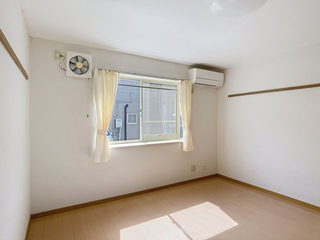 サンハイツ南原Bの居間・リビング