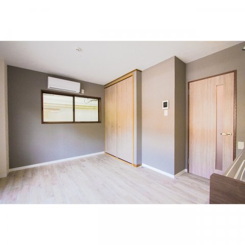 川島ハイツの洋室