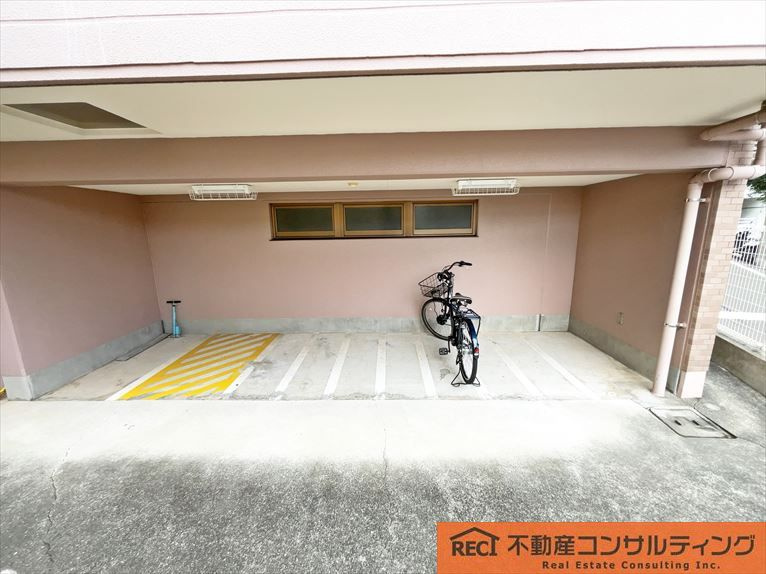 エスペランス赤坂のエントランス