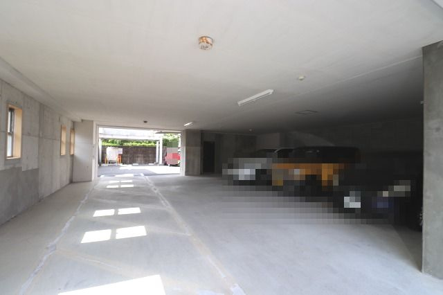 ヴィラコートSEIの駐車場|車をお持ちの方に嬉しい駐車場付きの物件です