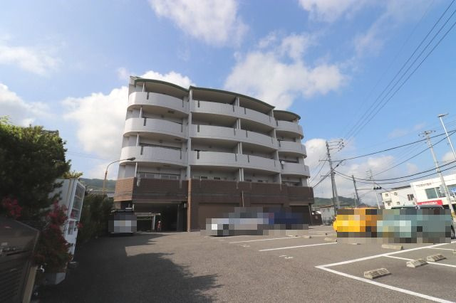 ヴィラコートSEIの駐車場|駐車場に車を止められます